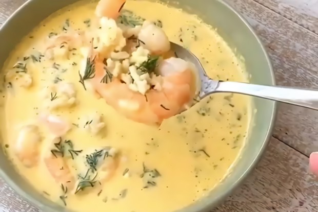 Тыквенно-кокосовый суп с креветками