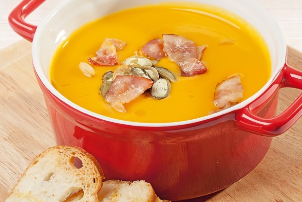 Тыквенный крем-суп с имбирём и беконом