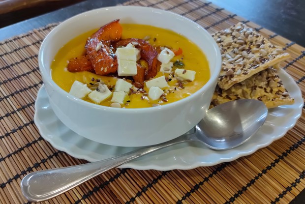Тыквенный суп-пюре с брынзой