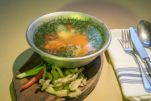 Уха из трех видов рыб