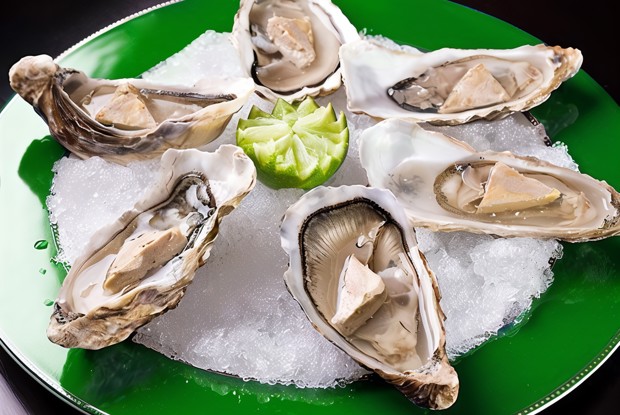 Устрицы с имбирем и лаймом