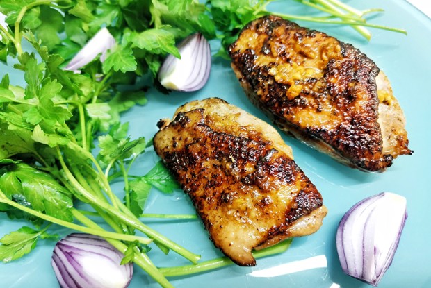 Утиная грудка, запеченная в медовом соусе