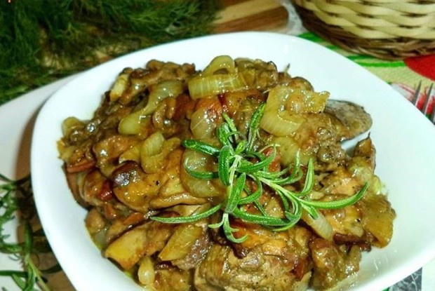 Утиная печень с грибами