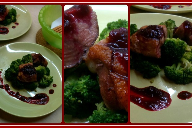 Утинные грудки фломбированные коньяком