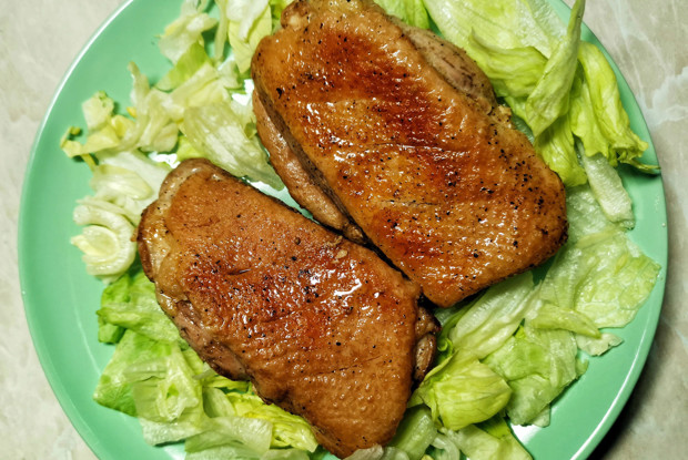 Утиное филе, обжаренное на сковороде