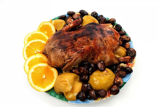 Утка с апельсинами и жареными каштанами