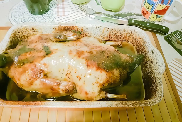 Утка с яблоками в пиве