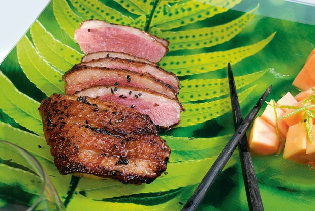 Утка с медом и папайей