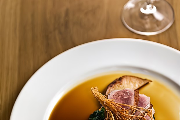 Утка в красном вине