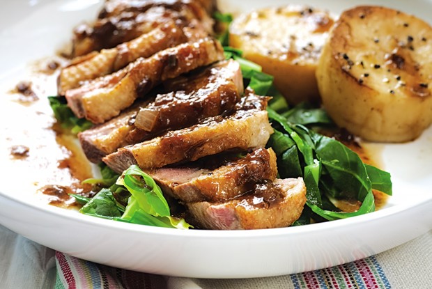 Утка в соусе из калифорнийского чернослива