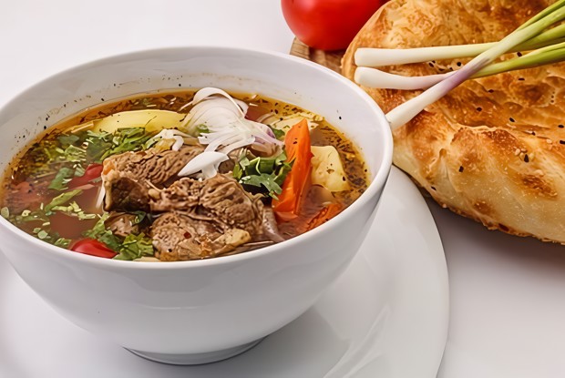 Узбекская шурпа с говядиной в мультиварке