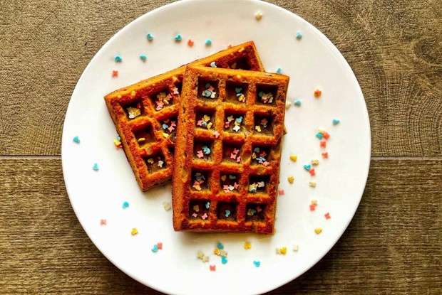 ПП-вафли со сливами и бананами