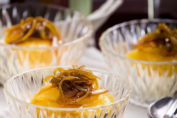 Ванильный рисовый пудинг с глазированными апельсинами