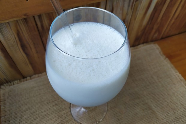 Ванильный молочный коктейль