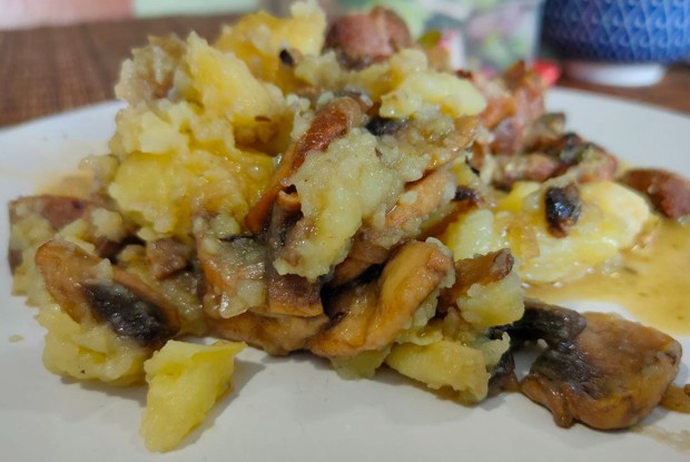 Вареная картошка с грибами