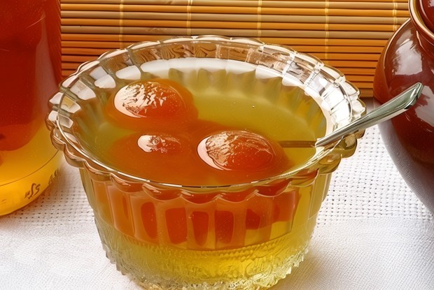 Варенье из абрикосов с ядрышками