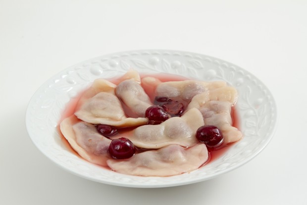 Вареники с вишней в компоте