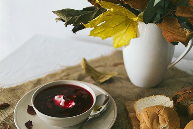 Вегетарианский суп со свеклой, морковью и кабачком