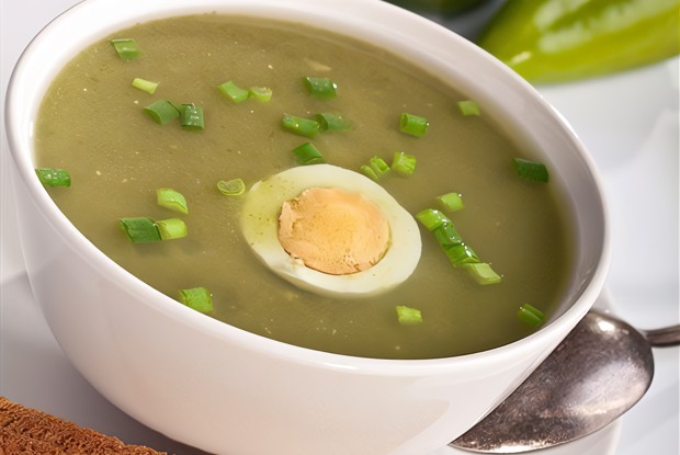 Венгерский суп-пюре из шпината со сливками