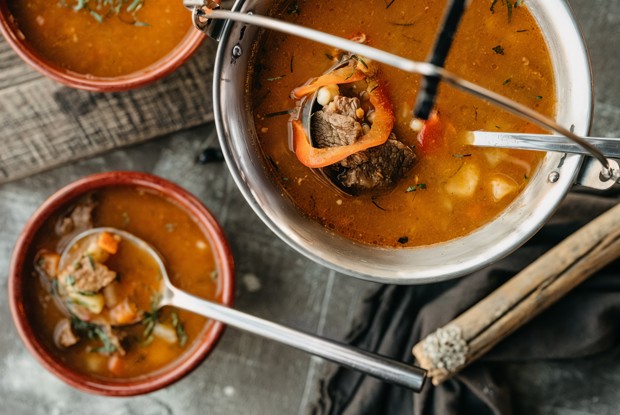 Венгерский гуляш на утином жире