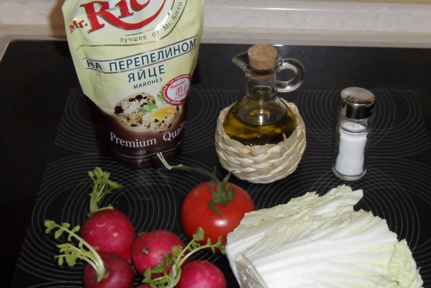 Весенний салат с редисом