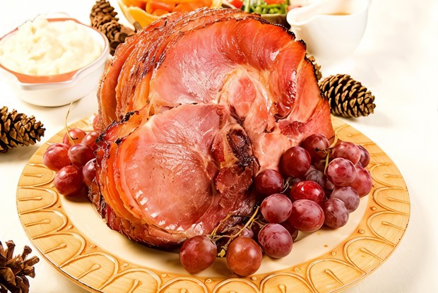 Ветчина в глазури из бурбона, патоки и орехов пекан