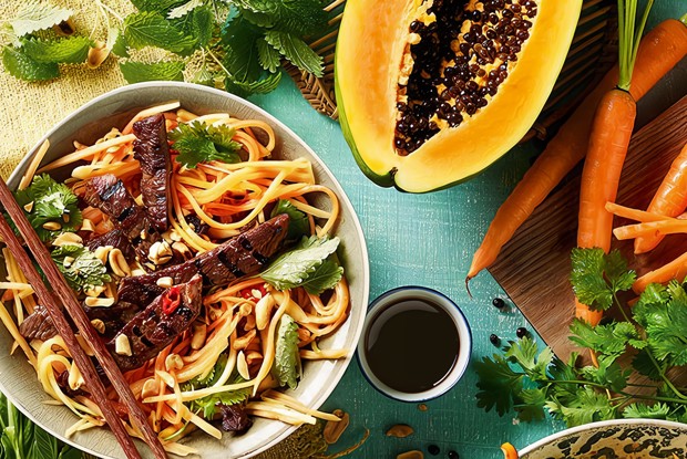 Вьетнамский салат из папайи