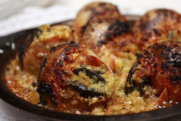 Виноградные улитки, запеченные в соусе