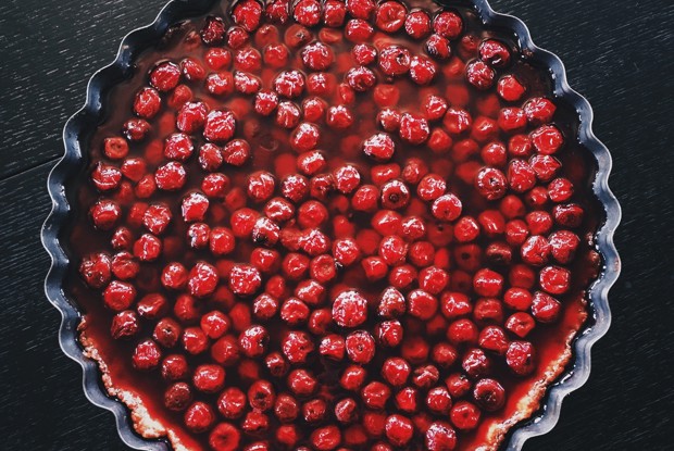 Вишневый пирог из творожного теста