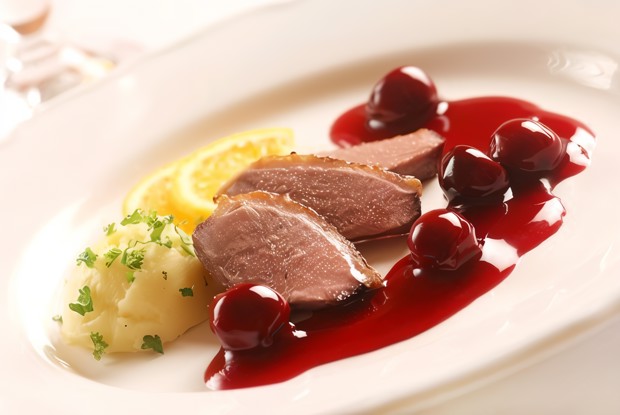 Вишневый соус к утке с бренди и орехами пекан