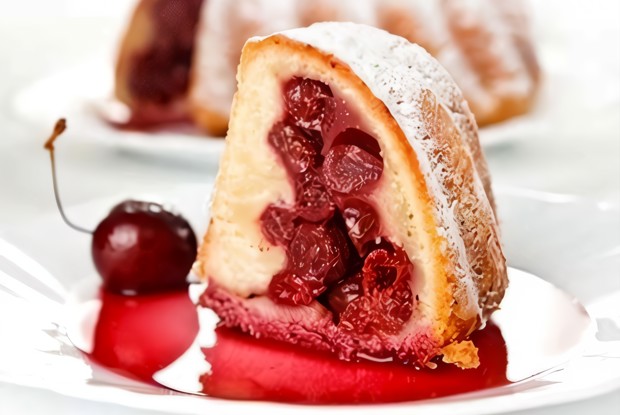 Вишнево–творожный пирог