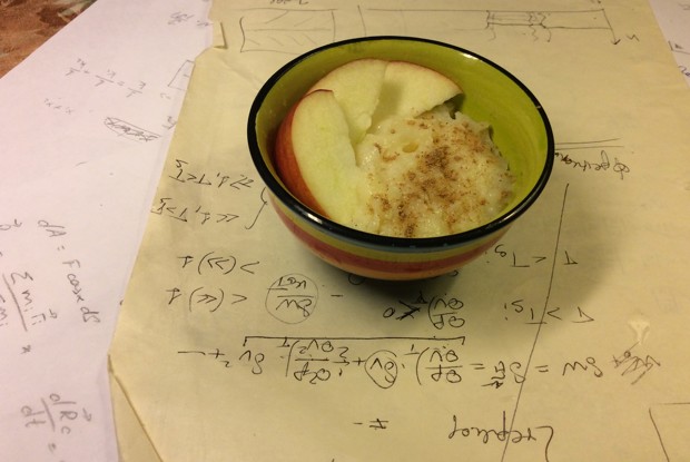 Яблочный крем с корицей