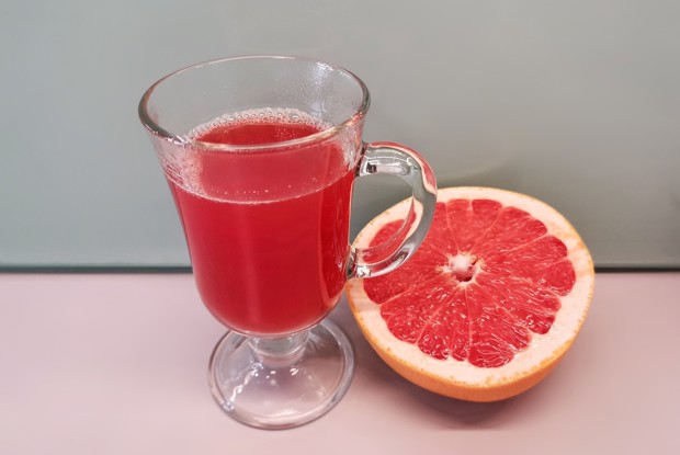 Ягодный морс с малиной и облепихой