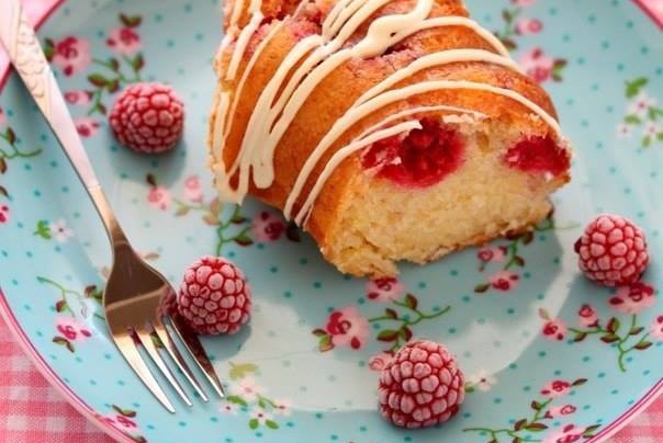 Ягодный кекс с глазурью