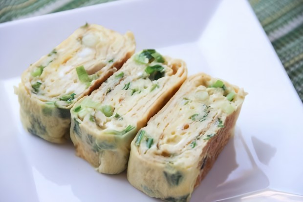 Яичные роллы (японский омлет тамаго-яки)