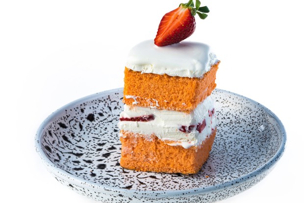 Японский клубничный торт