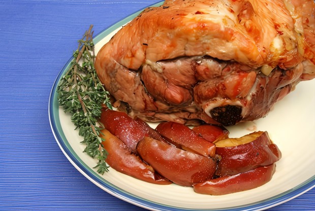 Закуска из яблок с тимьяном