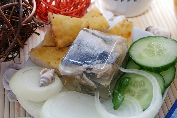 Заливное из карпа