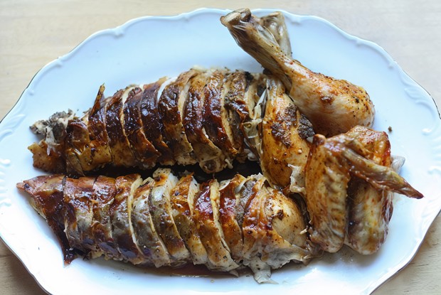 Запеченная курица с грибами и луком