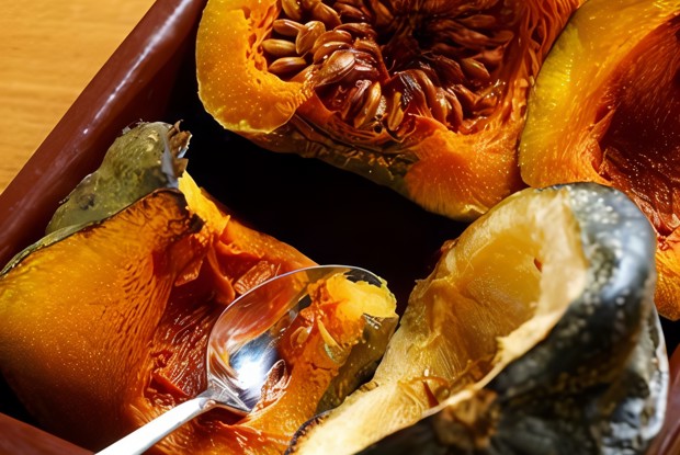 Запеченная тыква акорн с кленовым сиропом