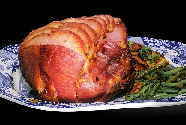 Запеченная ветчина в кленово-горчичной глазури