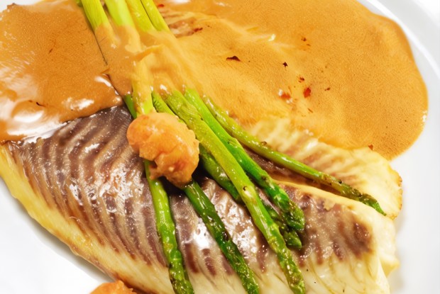 Запеченное филе пампа серебристого