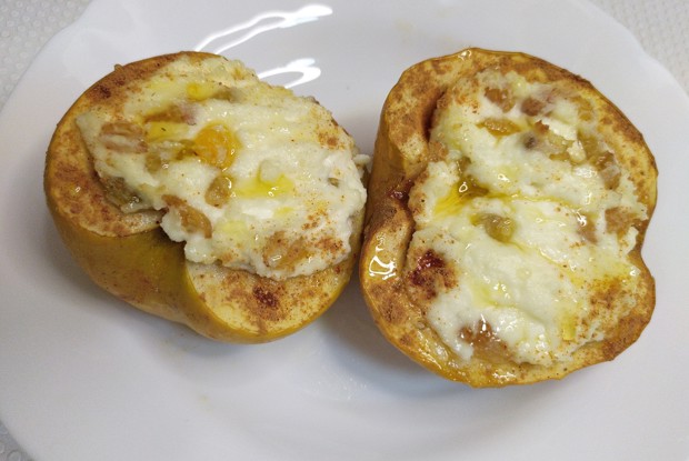 Запеченные яблоки с творогом