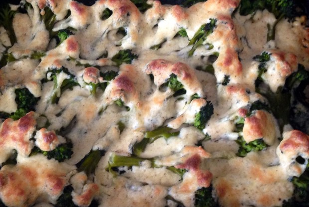 Запеканка из брокколи со сливками и сыром