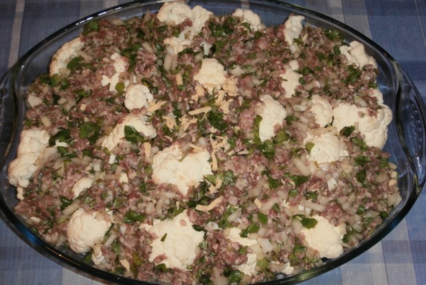 Запеканка с цветной капустой и фаршем