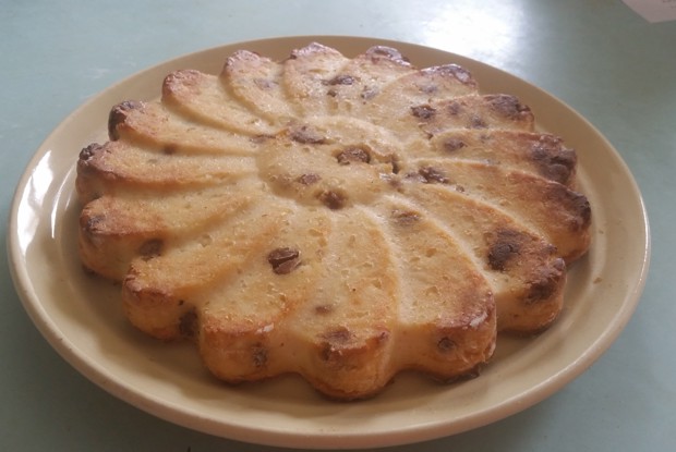 Запеканка творожная с цукатами