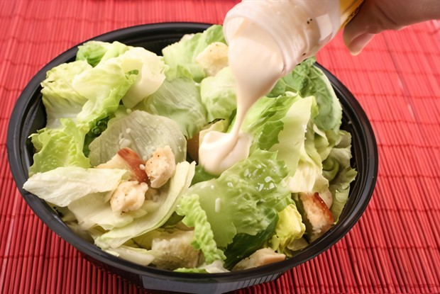 Заправка для салата «Цезарь» с майонезом