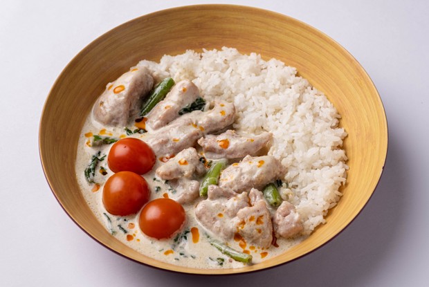 Зеленое карри с цыпленком