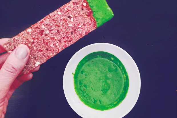 Зеленый соус из рукколы