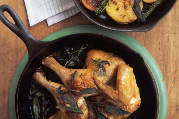 Жареная курица с чили и базиликом